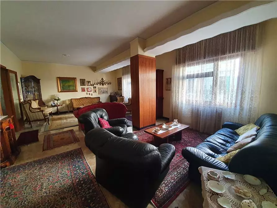 Immagine 9 di Appartamento in vendita  in Via G. Garibaldi, 439 a Messina
