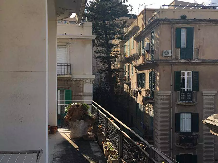 Immagine 20 di Appartamento in vendita  in Via Romagnosi, 5 a Messina
