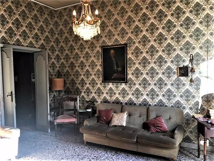 Immagine 7 di Appartamento in vendita  in Via Romagnosi, 5 a Messina