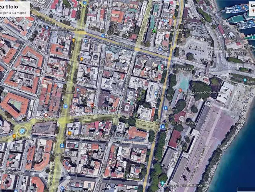 Immagine 2 di Garage in vendita  in Via Colapesce, 5 a Messina