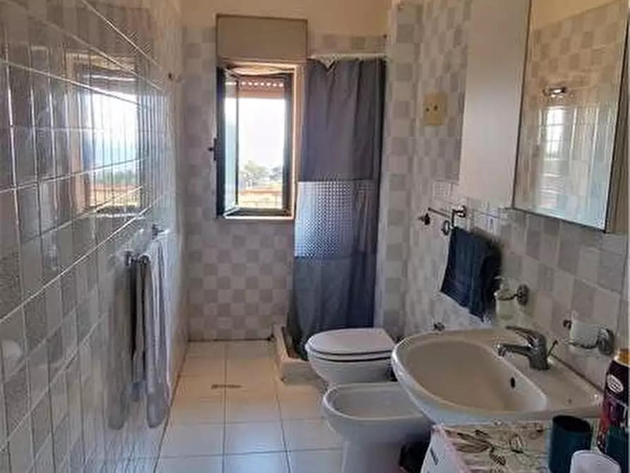 Immagine 12 di Appartamento in vendita  in P.zza S.Antonio da Padova,, 2,C a Messina