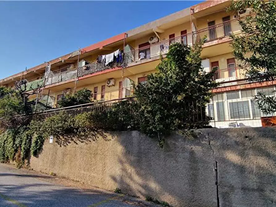 Immagine 3 di Appartamento in vendita  in P.zza S.Antonio da Padova,, 2,C a Messina