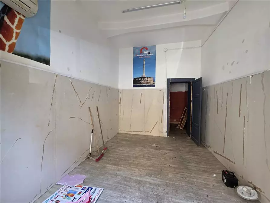 Immagine 3 di Attività commerciale in affitto  in Via Maddalena, 106 a Messina