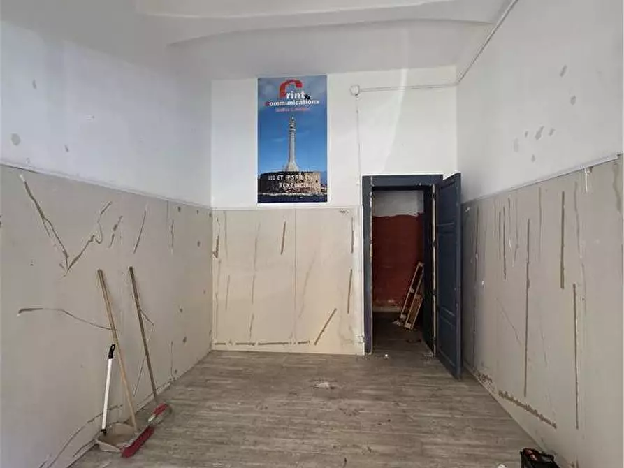Immagine 4 di Attività commerciale in affitto  in Via Maddalena, 106 a Messina