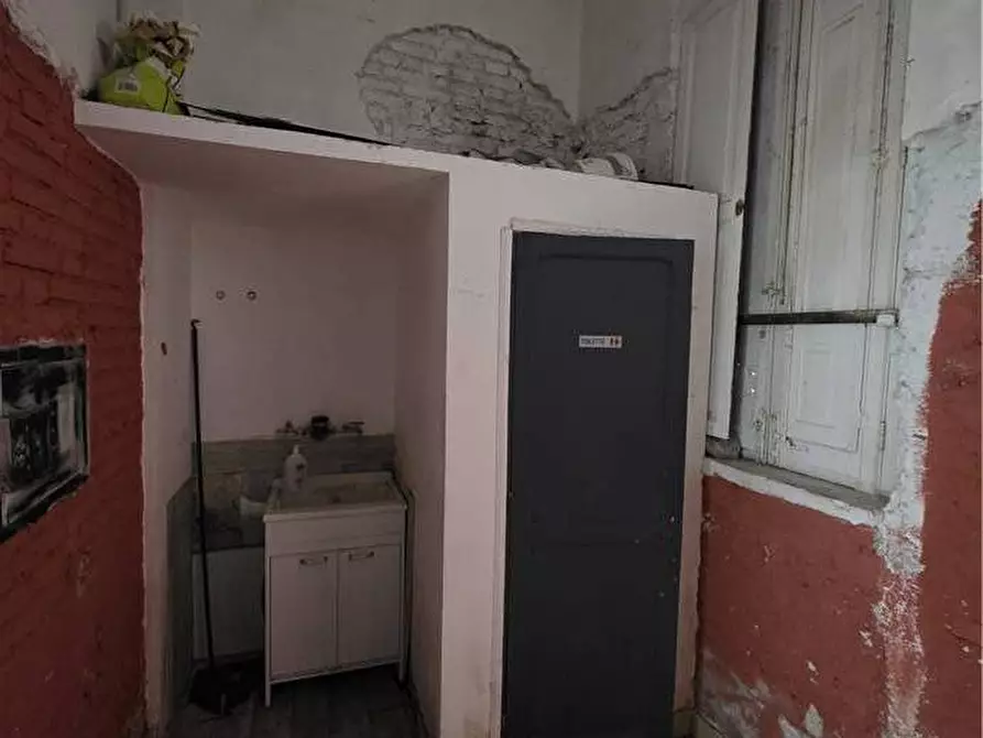 Immagine 7 di Attività commerciale in affitto  in Via Maddalena, 106 a Messina