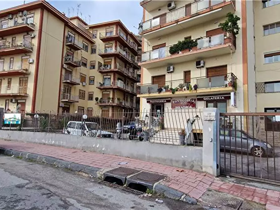 Immagine 16 di Attività commerciale in affitto  in Via Panoramica dello Stretto, 1368 a Messina