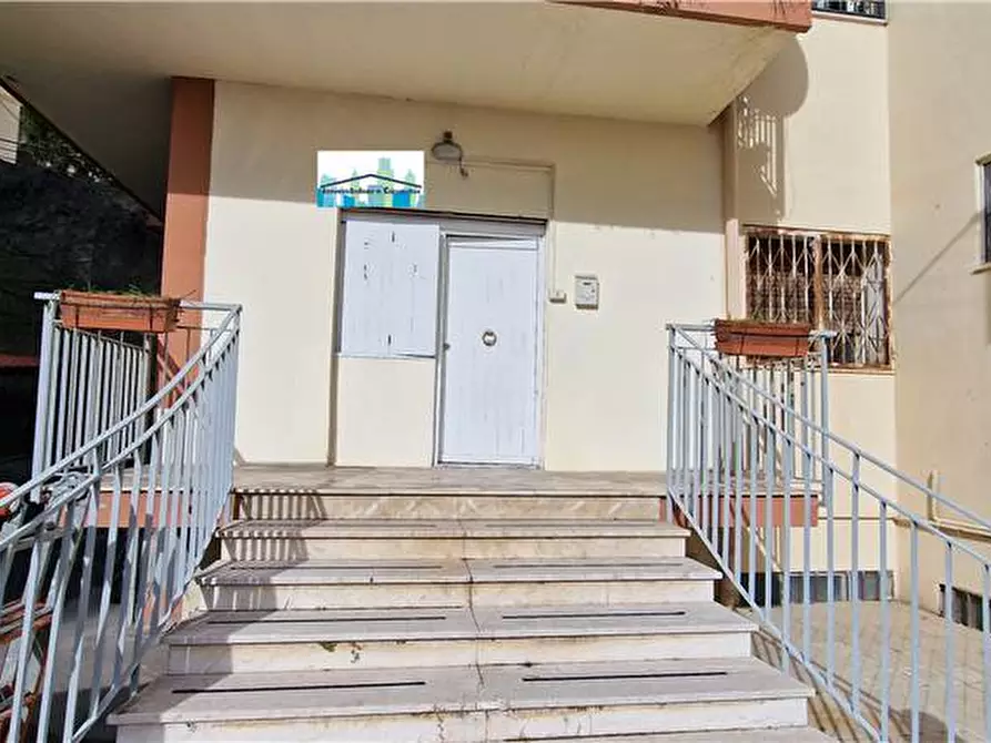 Immagine 3 di Attività commerciale in affitto  in Via Panoramica dello Stretto, 1368 a Messina