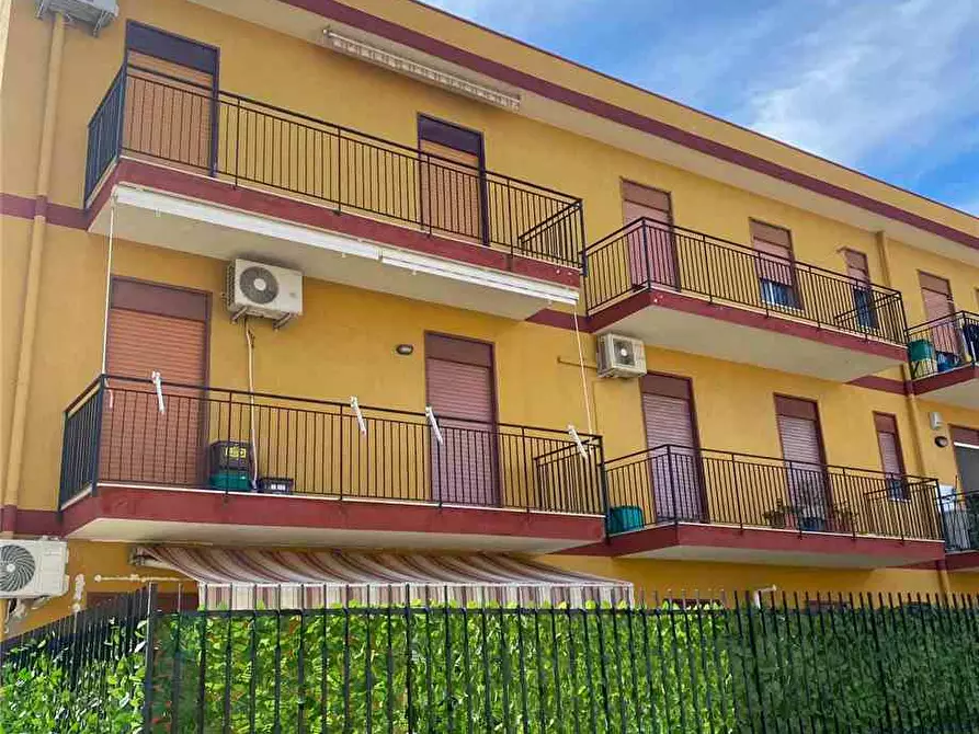 Immagine 1 di Appartamento in vendita  in Via Pattina a Santa Lucia Del Mela