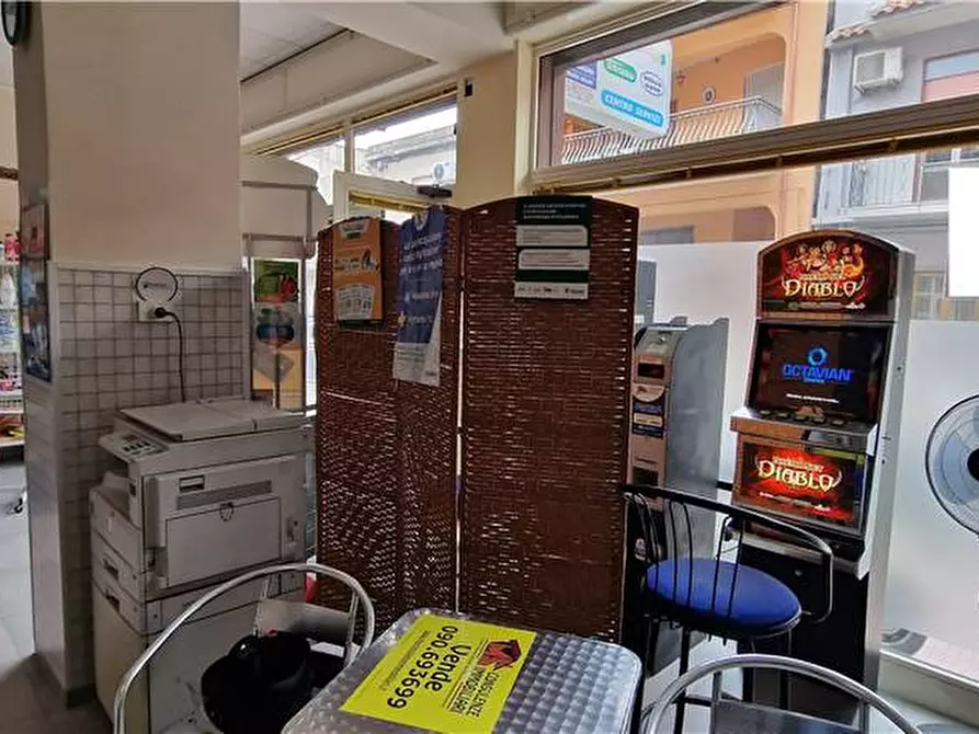 Immagine 10 di Attività commerciale in vendita  in Via Nazionale a Rometta