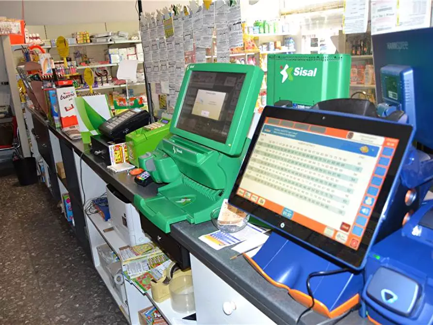 Immagine 13 di Attività commerciale in vendita  in Via Nazionale a Rometta