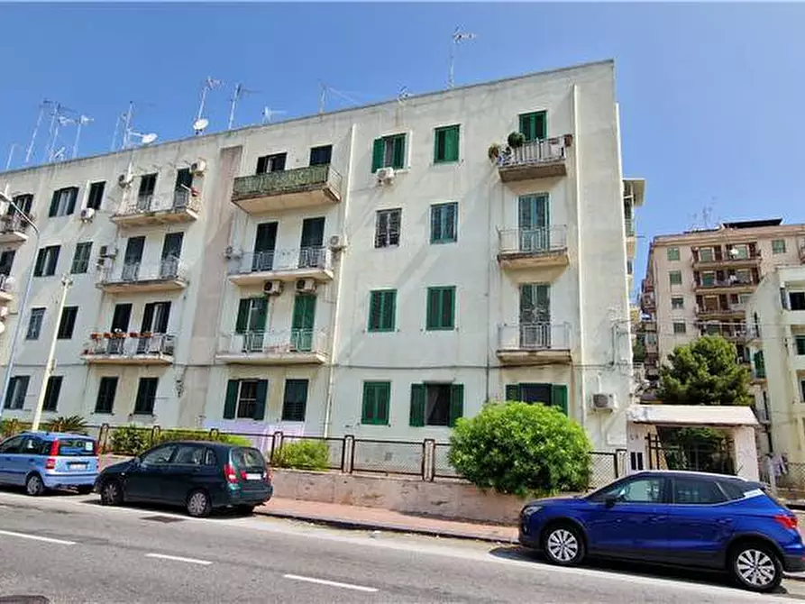 Immagine 1 di Appartamento in vendita  in V.le Regina Elena, 57 a Messina