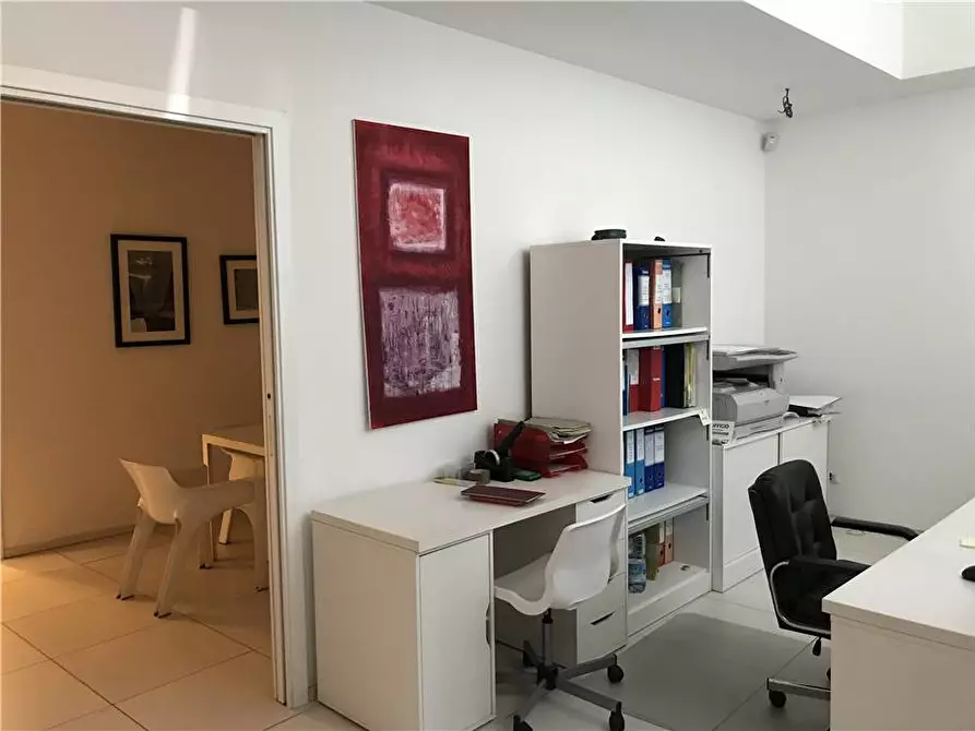 Immagine 4 di Ufficio in vendita  in V.le Boccetta, 41 a Messina