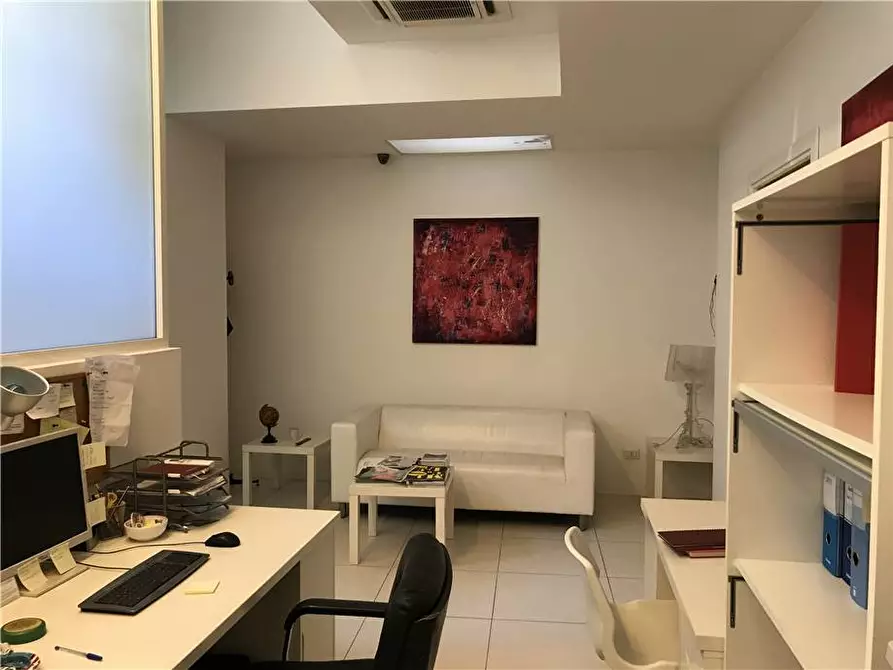 Immagine 6 di Ufficio in vendita  in V.le Boccetta, 41 a Messina