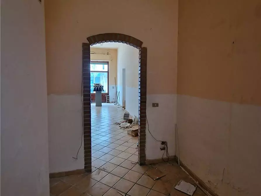 Immagine 10 di Attività commerciale in affitto  in Via Centonze, 182 a Messina