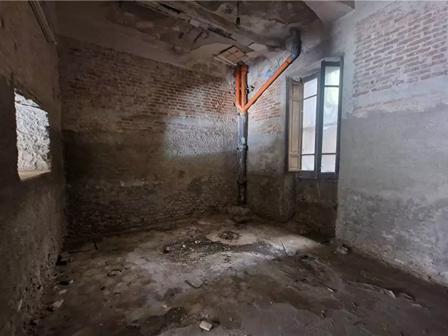 Immagine 11 di Attività commerciale in vendita  in Via Centonze, 146 a Messina