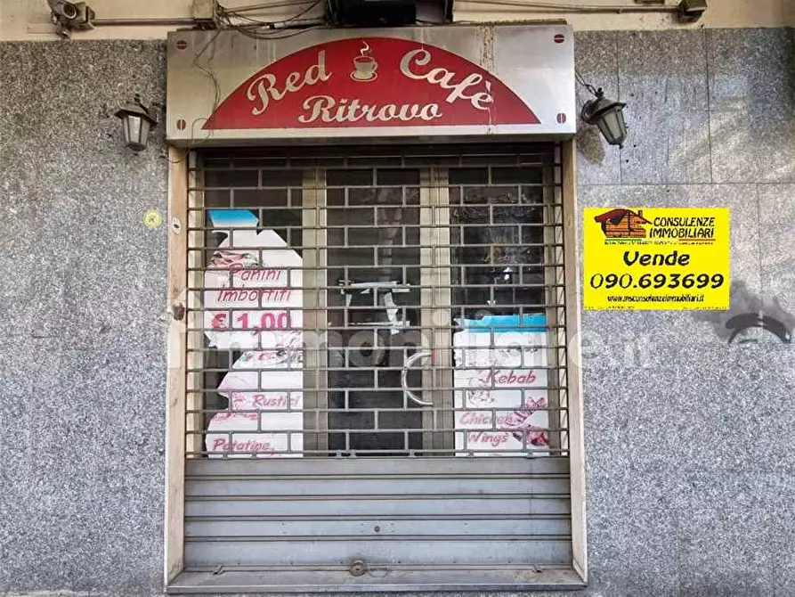 Immagine 2 di Attività commerciale in vendita  in Via del Vespro, 4 a Messina
