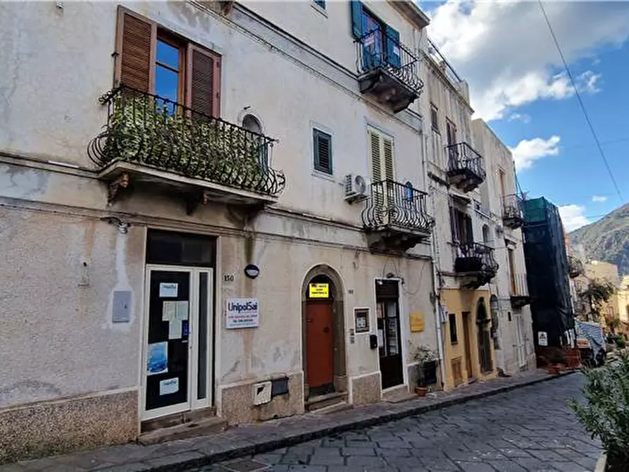 Immagine 6 di Appartamento in vendita  in Via Giuseppe Garibaldi, 148 a Lipari