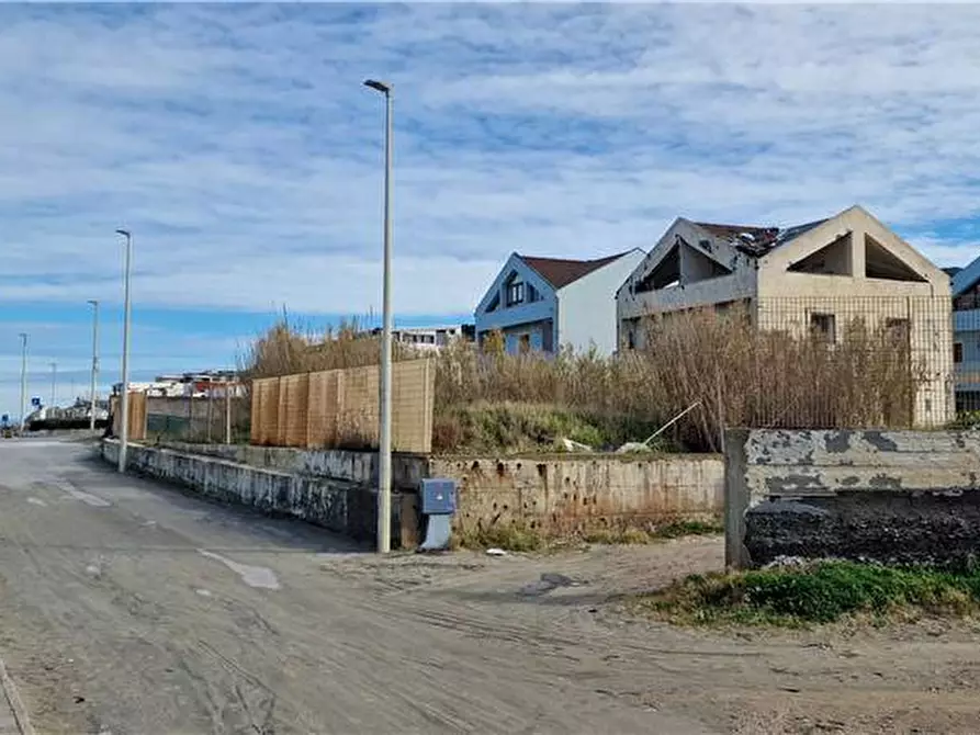 Immagine 2 di Villa in vendita  in Via Lungomare a Messina