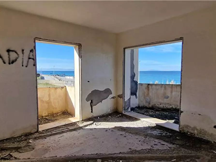 Immagine 8 di Villa in vendita  in Via Lungomare a Messina