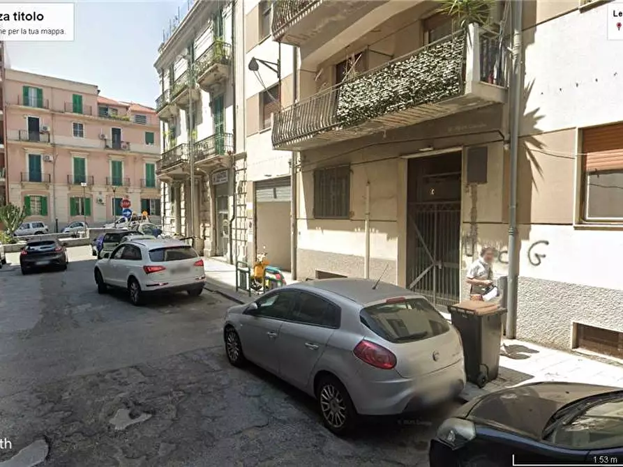 Immagine 2 di Garage in vendita  in Via Colapesce, 5 a Messina