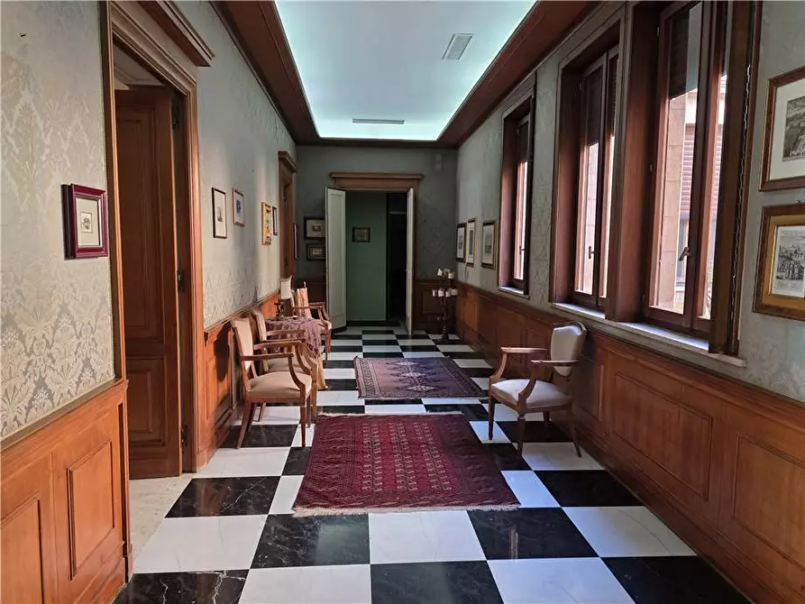 Immagine 5 di Appartamento in vendita  in Via Garibaldi, 275 a Messina