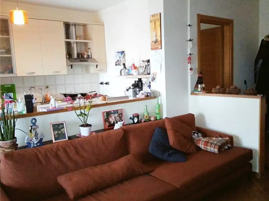 Immagine 2 di Appartamento in vendita  a Latina