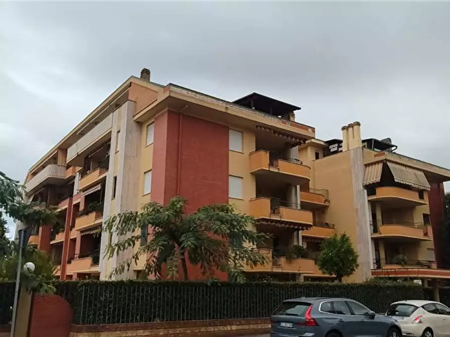 Immagine 1 di Appartamento in vendita  a Latina