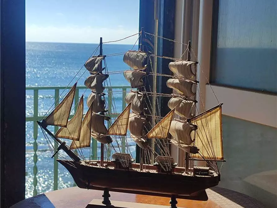 Immagine 1 di Appartamento in vendita  a Nettuno