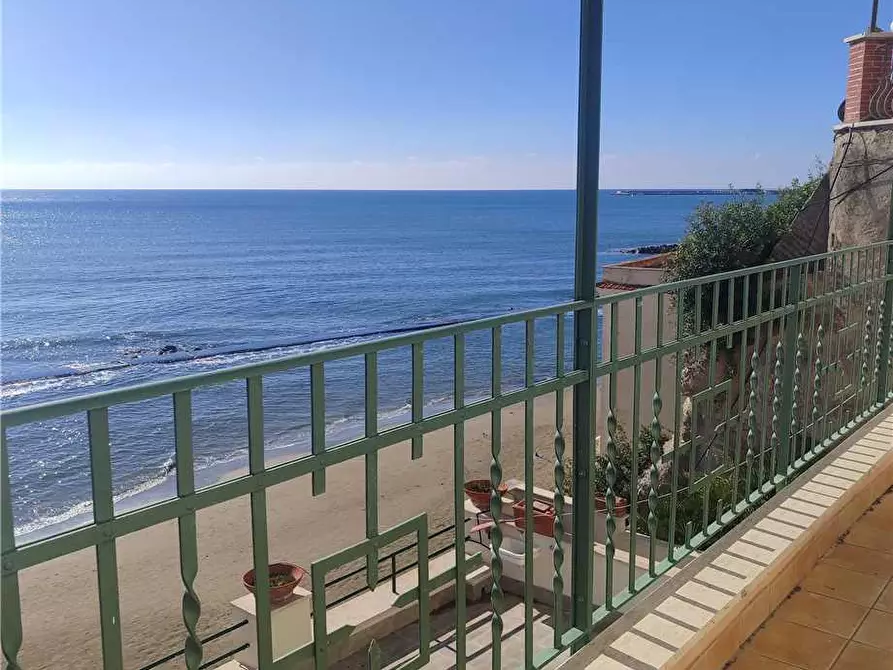 Immagine 2 di Appartamento in vendita  a Nettuno