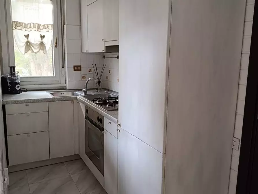 Immagine 5 di Appartamento in vendita  a Latina