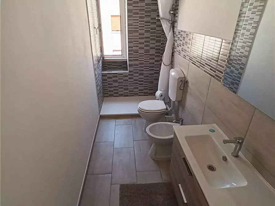 Immagine 3 di Appartamento in affitto  a Latina