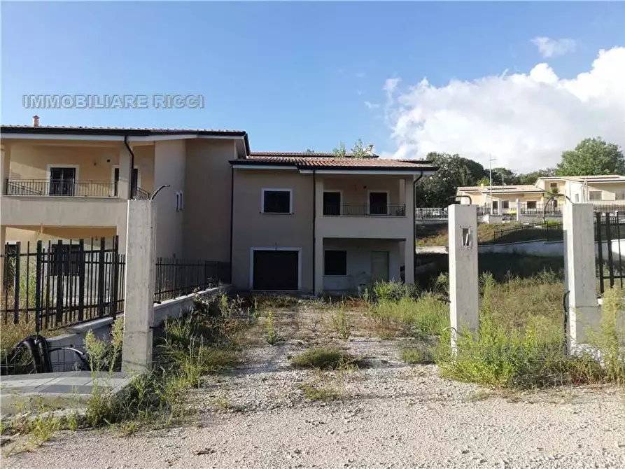 Immagine 6 di Villa in vendita  a Pontecorvo