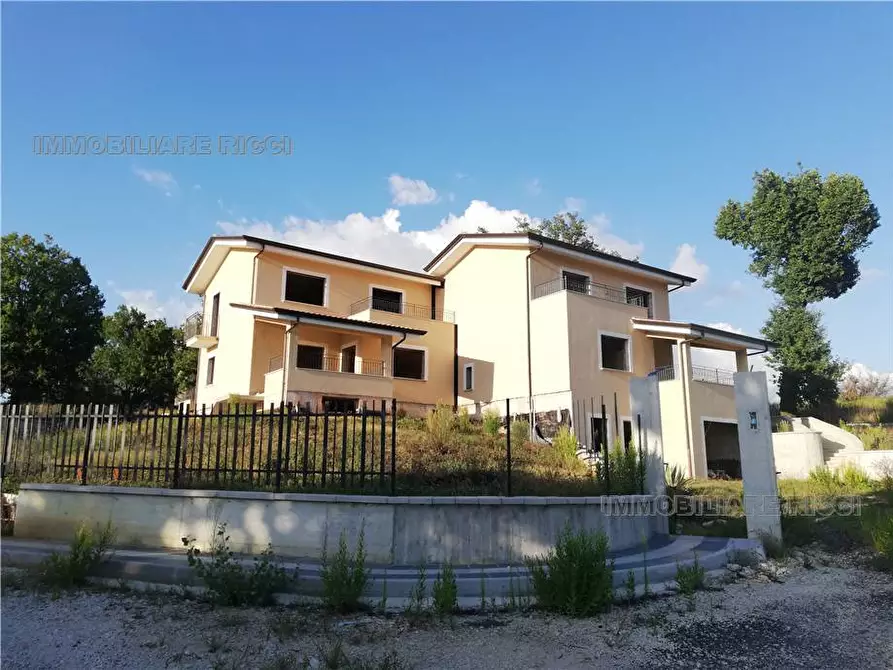 Immagine 9 di Villa in vendita  a Pontecorvo