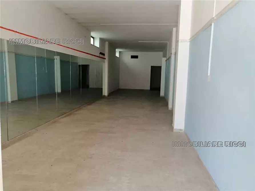 Immagine 10 di Attività commerciale in vendita  a Pontecorvo