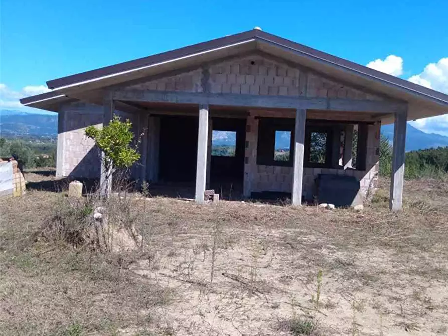 Immagine 8 di Rustico / casale in vendita  a San Giovanni Incarico