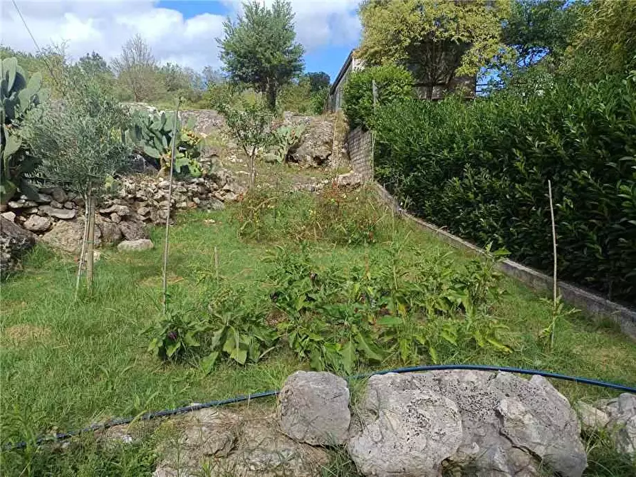 Immagine 17 di Villa in vendita  in Via Selvi Pozzo La Corte, 8 a Esperia