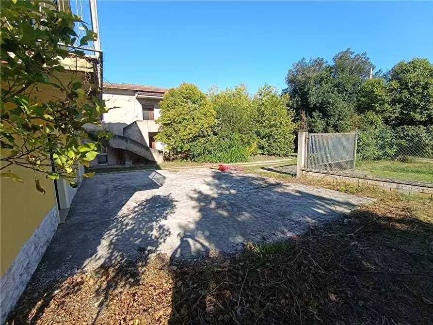 Immagine 16 di Villa in vendita  a Pontecorvo