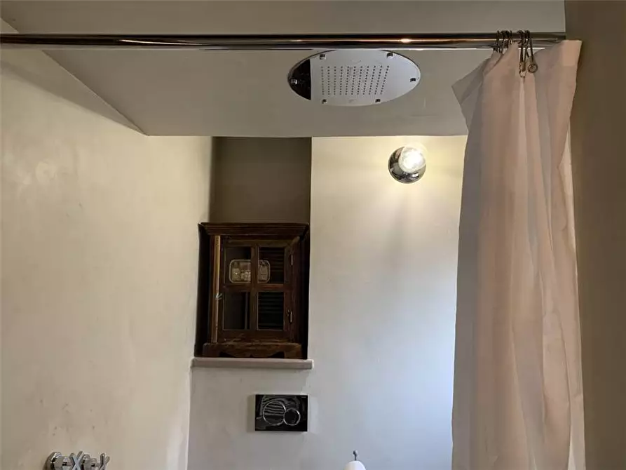 Immagine 18 di Stabile in affitto  in Loc. San Terenziano a Gualdo Cattaneo