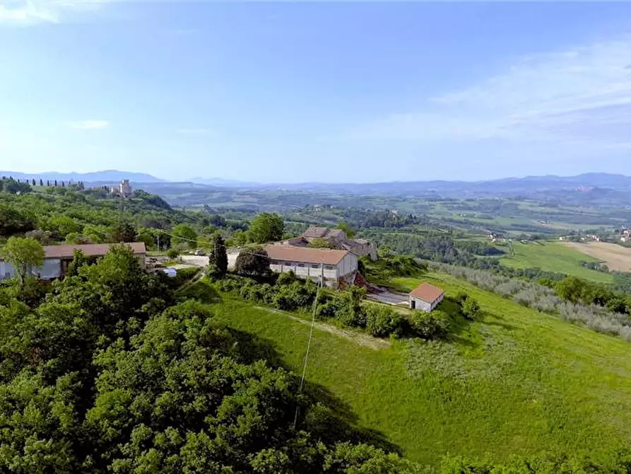 Immagine 9 di Azienda agricola in vendita  in Voc. Montenero a Gualdo Cattaneo