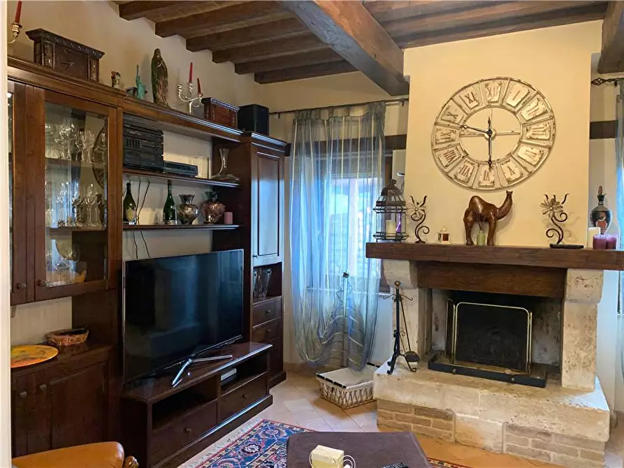 Immagine 15 di Rustico / casale in vendita  in Voc. Canonica Vecchia, 74/F a Todi