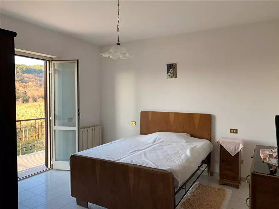 Immagine 24 di Casa bifamiliare in vendita  in Loc. Viepri a Massa Martana