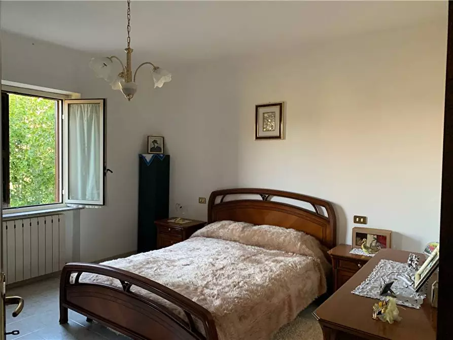 Immagine 25 di Casa bifamiliare in vendita  in Loc. Viepri a Massa Martana