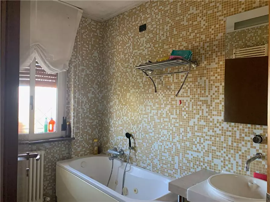 Immagine 28 di Appartamento in vendita  in Via Roma a Gualdo Cattaneo