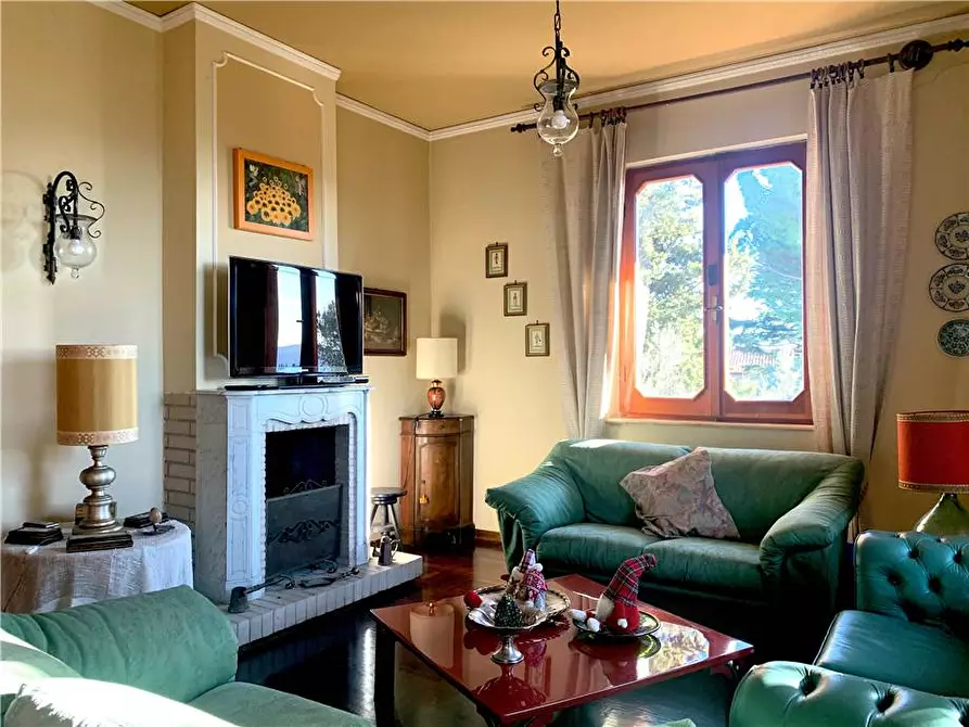 Immagine 30 di Villa in vendita  in Via Roma, 19 a Collazzone