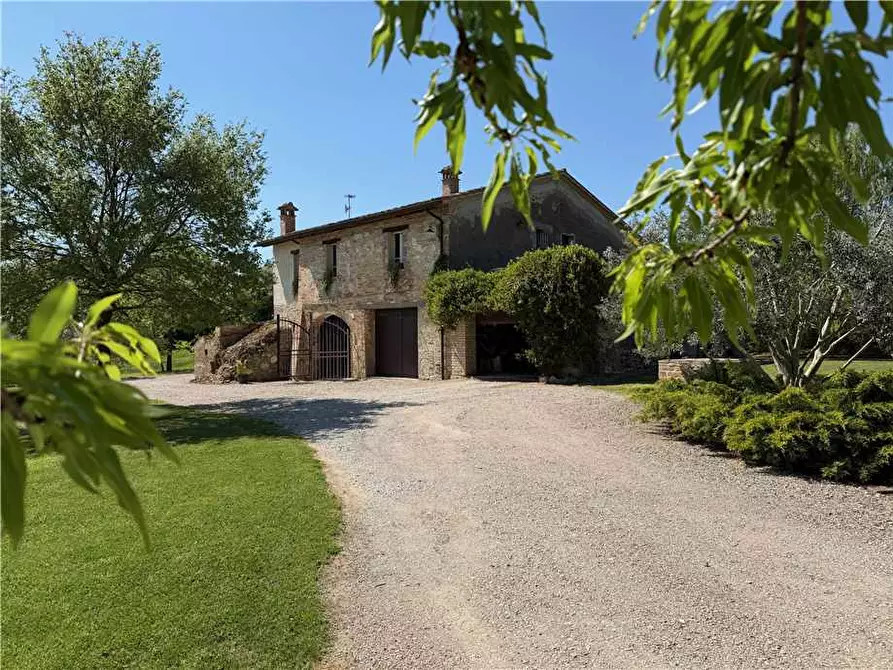Immagine 38 di Rustico / casale in vendita  in Voc. Selva, 11 a Marsciano