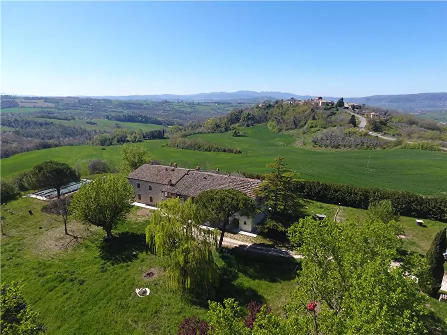 Immagine 33 di Rustico / casale in vendita  in Via Loretto, 6 a Todi
