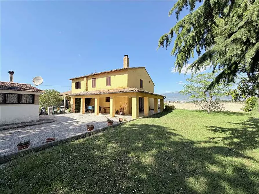 Immagine 36 di Villa in vendita  in Voc. Selvetta a Cannara