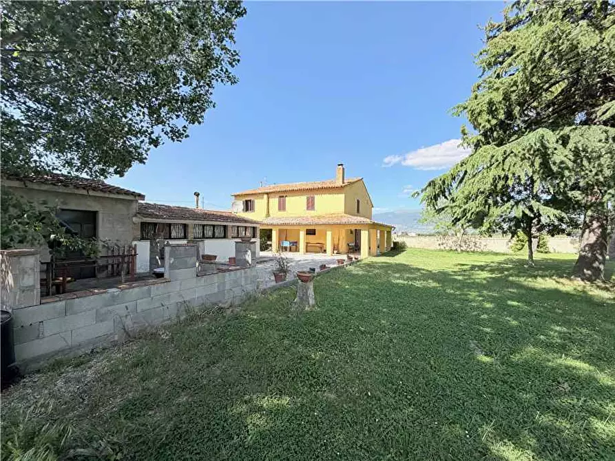 Immagine 38 di Villa in vendita  in Voc. Selvetta a Cannara
