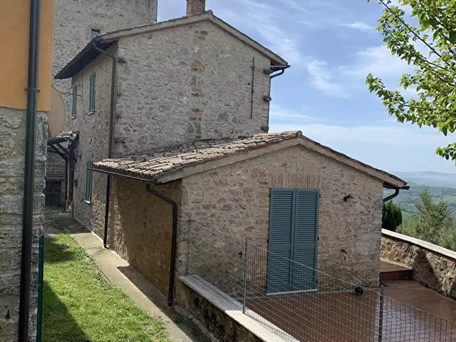 Immagine 29 di Rustico / casale in vendita  in P.zza Umberto I°, 1 a Gualdo Cattaneo