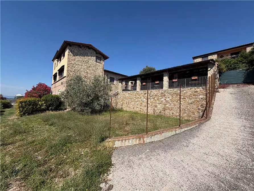 Immagine 38 di Rustico / casale in vendita  in Loc. CANALICCHIO VIA G.GARIBAL, 14 a Collazzone